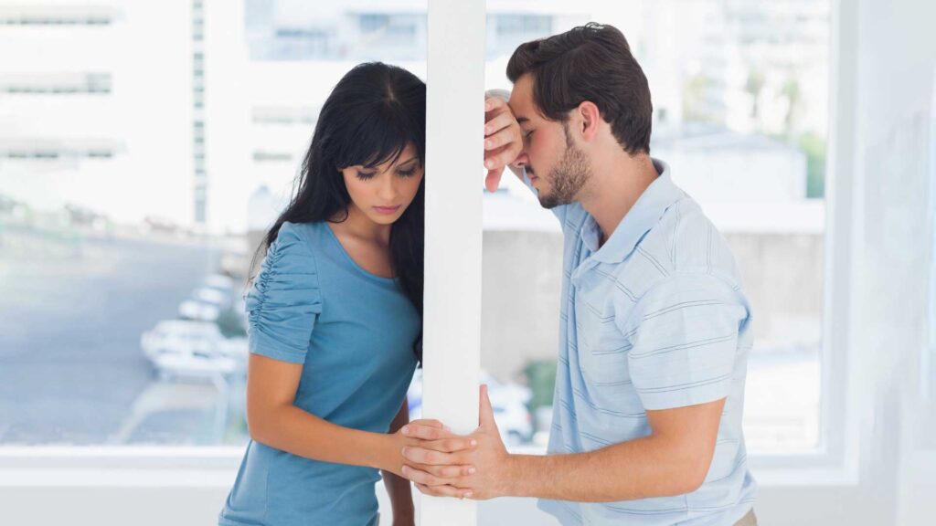 He Pulls Away The Signs That He Is Pulling Away From The Relationship